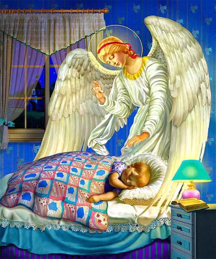 Ангел хранитель у кроватки ребенка